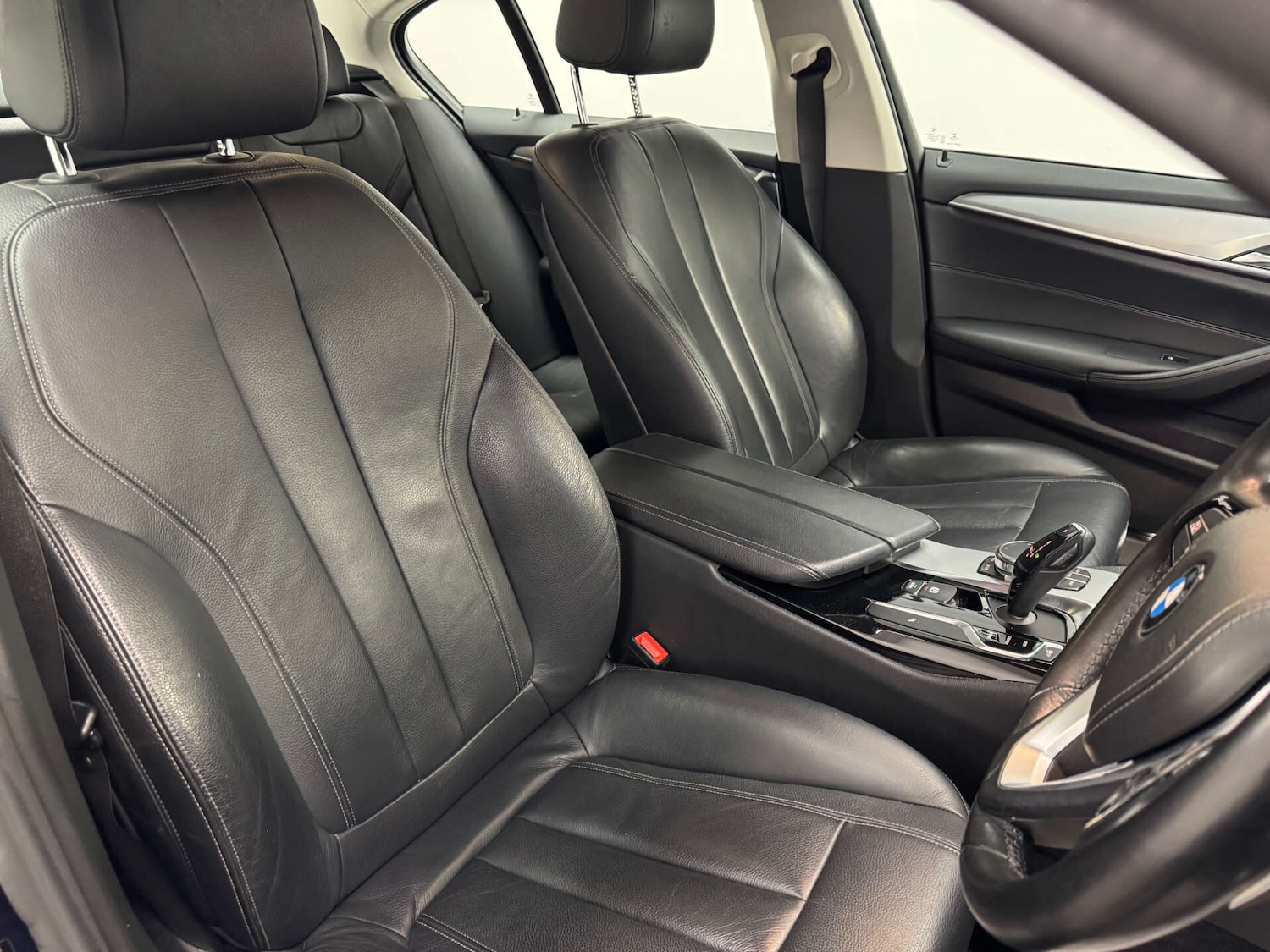 Used BMW 5 Series 2018 for sale - 77435926: Photo 39