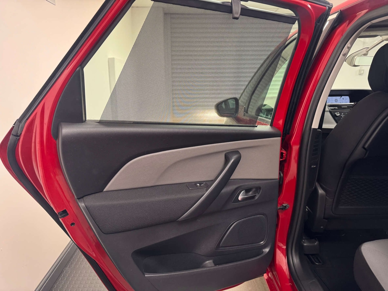 Used Citroen C4 Picasso 2015 for sale - 77145104: Photo 22