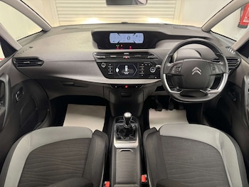 Used Citroen C4 Picasso 2015 for sale - 77145104: Photo