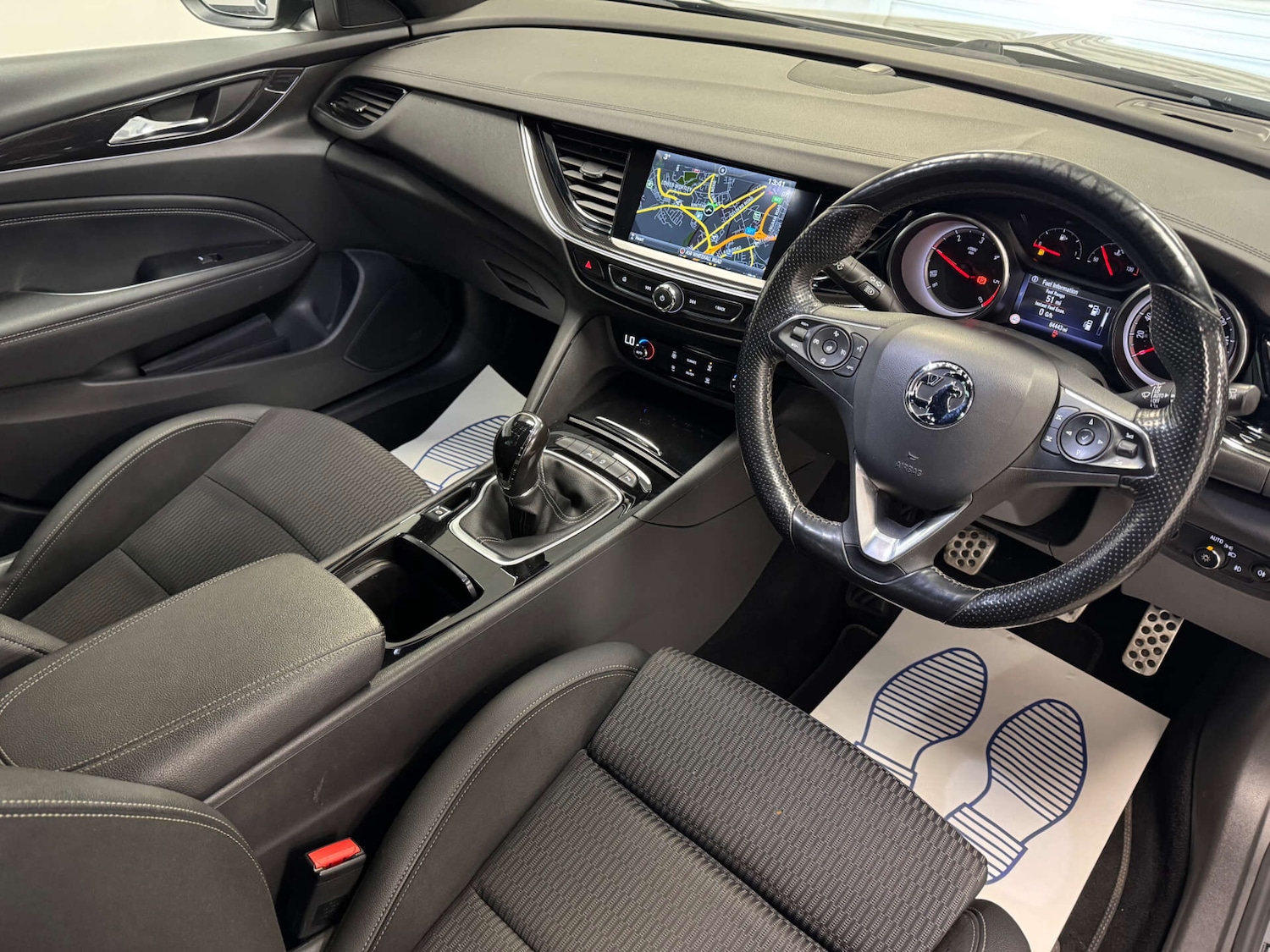 Used Vauxhall Insignia 2017 for sale - 77137075: Photo 35