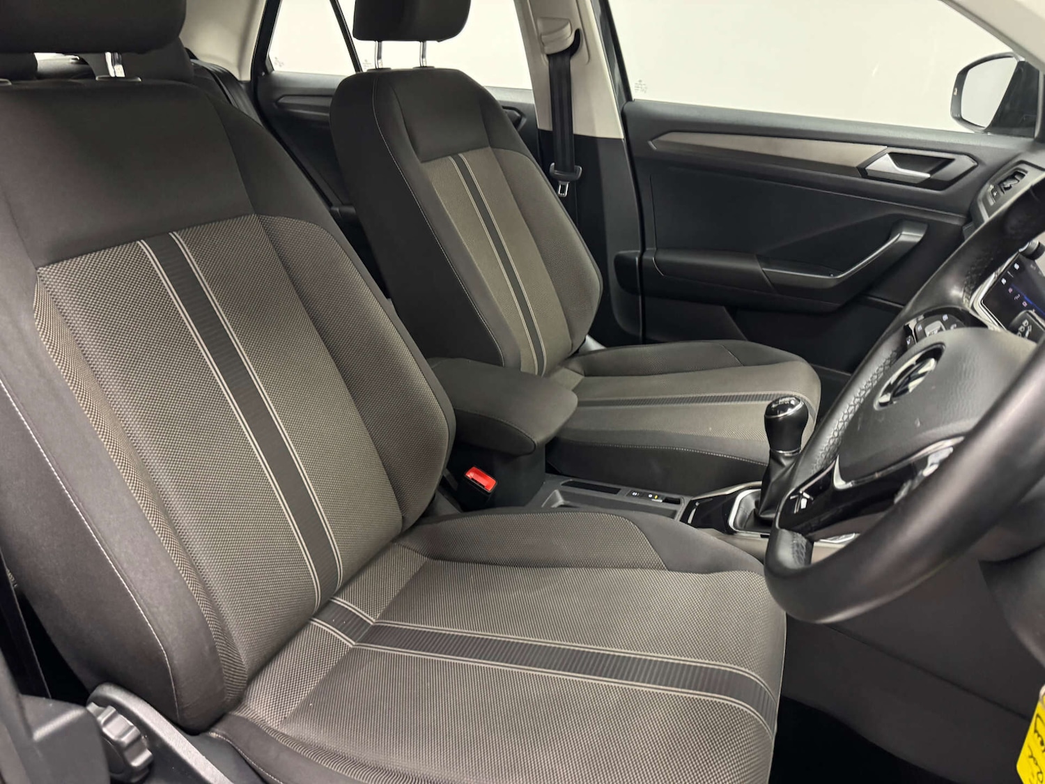 Used Volkswagen T-Roc 2020 for sale - 77247479: Photo 37