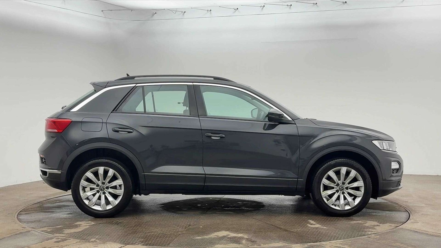 Used Volkswagen T-Roc 2020 for sale - 77247479: Photo 4