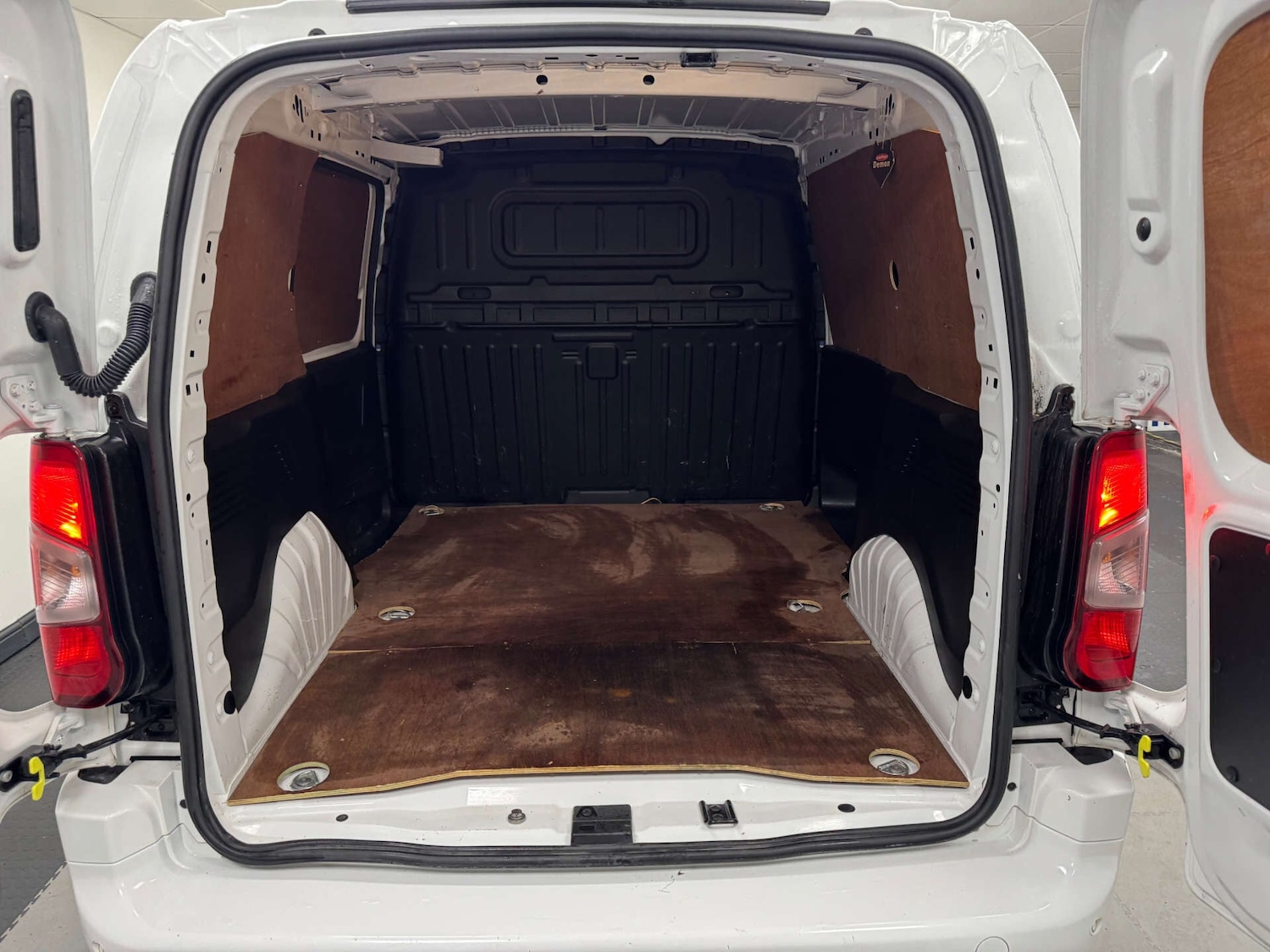 Used Vauxhall Combo 2020 for sale - 77145116: Photo 25