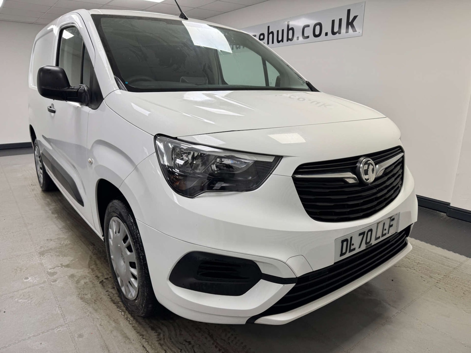 Used Vauxhall Combo 2020 for sale - 77145116: Photo 4