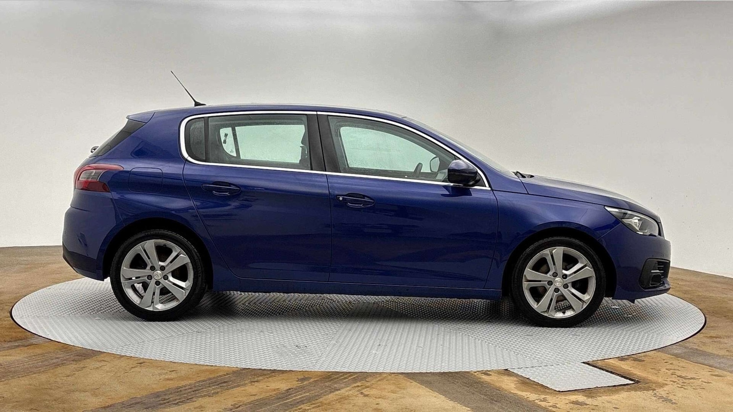 Used Peugeot 308 2018 for sale - 77779411: Photo 5