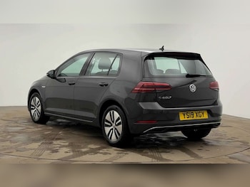 Used Volkswagen Golf 2019 for sale - 77270823: Photo
