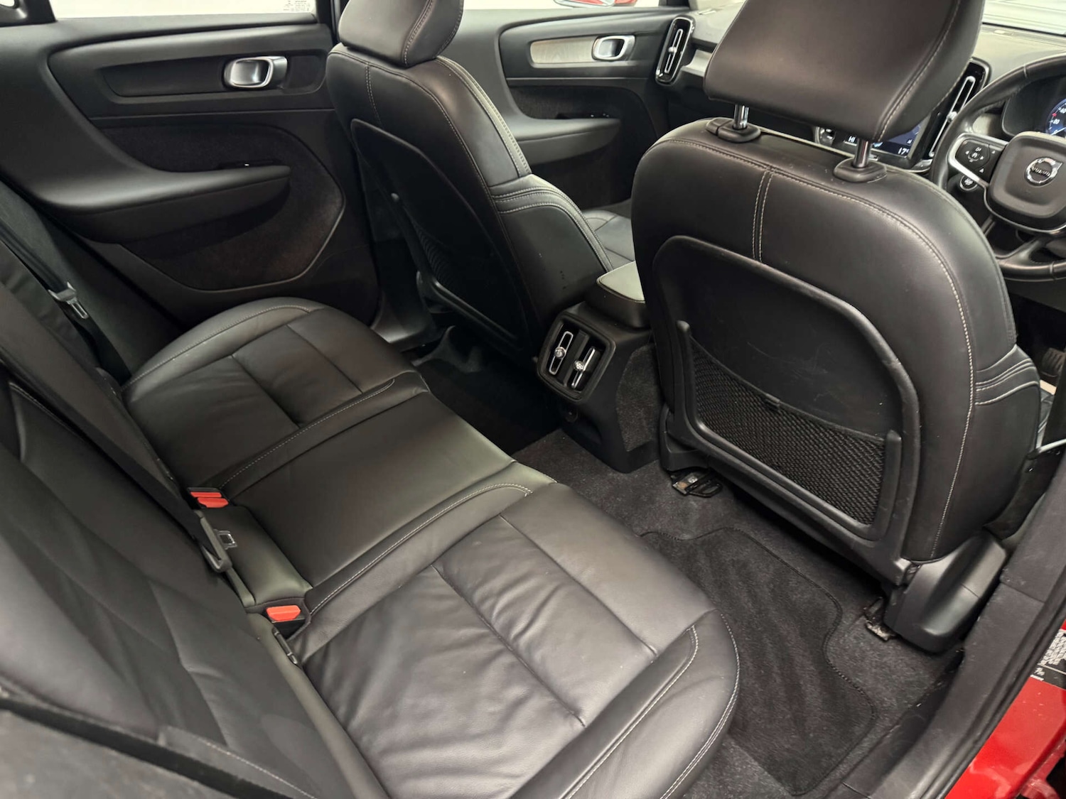 Used Volvo XC40 2020 for sale - 77137072: Photo 32