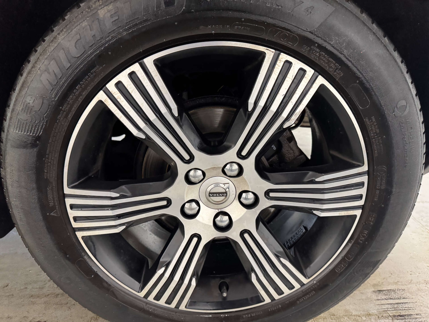 Used Volvo XC40 2020 for sale - 77137072: Photo 8