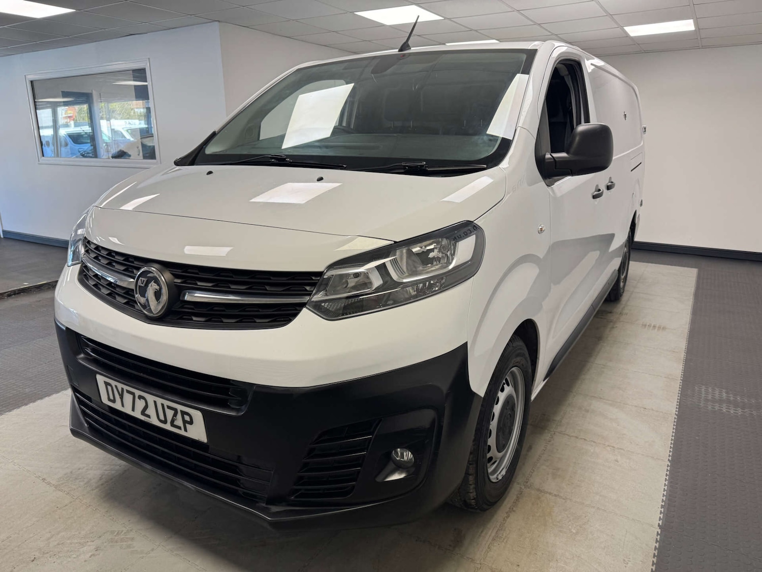 Used Vauxhall Vivaro 2022 for sale - 77931008: Photo 5