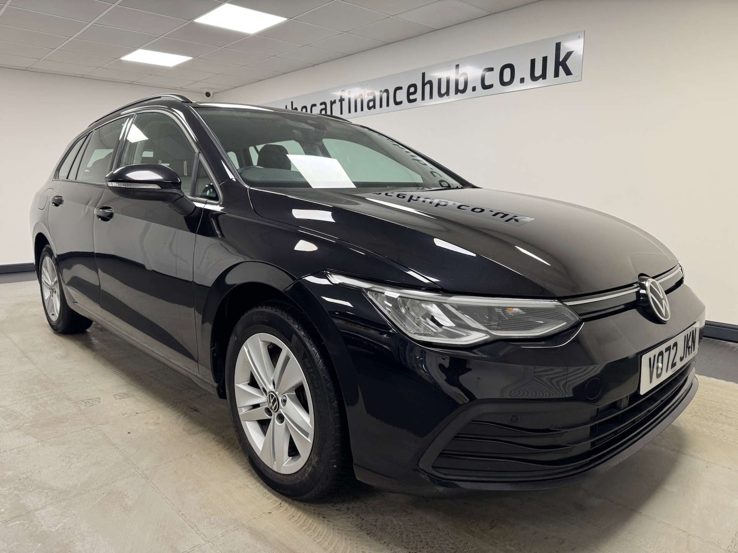 Used Volkswagen Golf 2022 for sale - 77137077: Photo 1