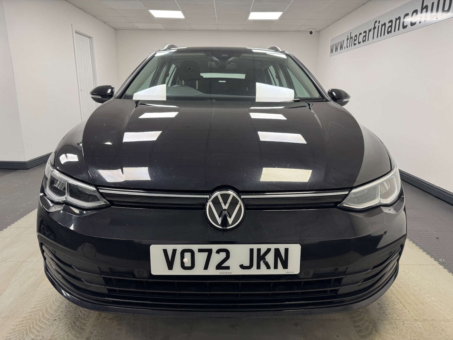 Used Volkswagen Golf 2022 for sale - 77137077: Photo 2