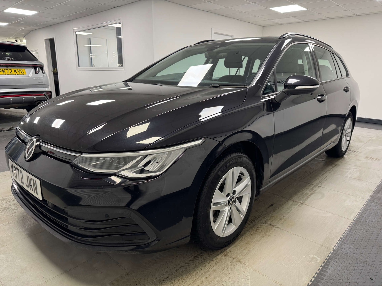 Used Volkswagen Golf 2022 for sale - 77137077: Photo 6