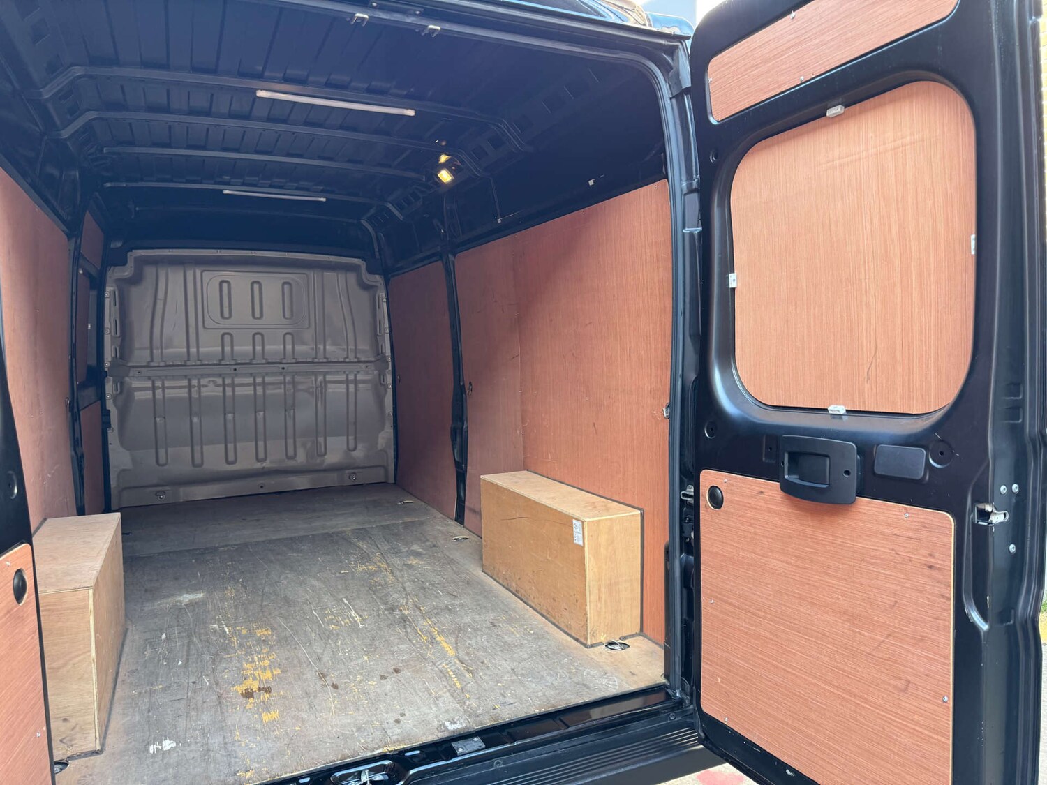 Used Peugeot Boxer 2022 for sale - 77747870: Photo 27