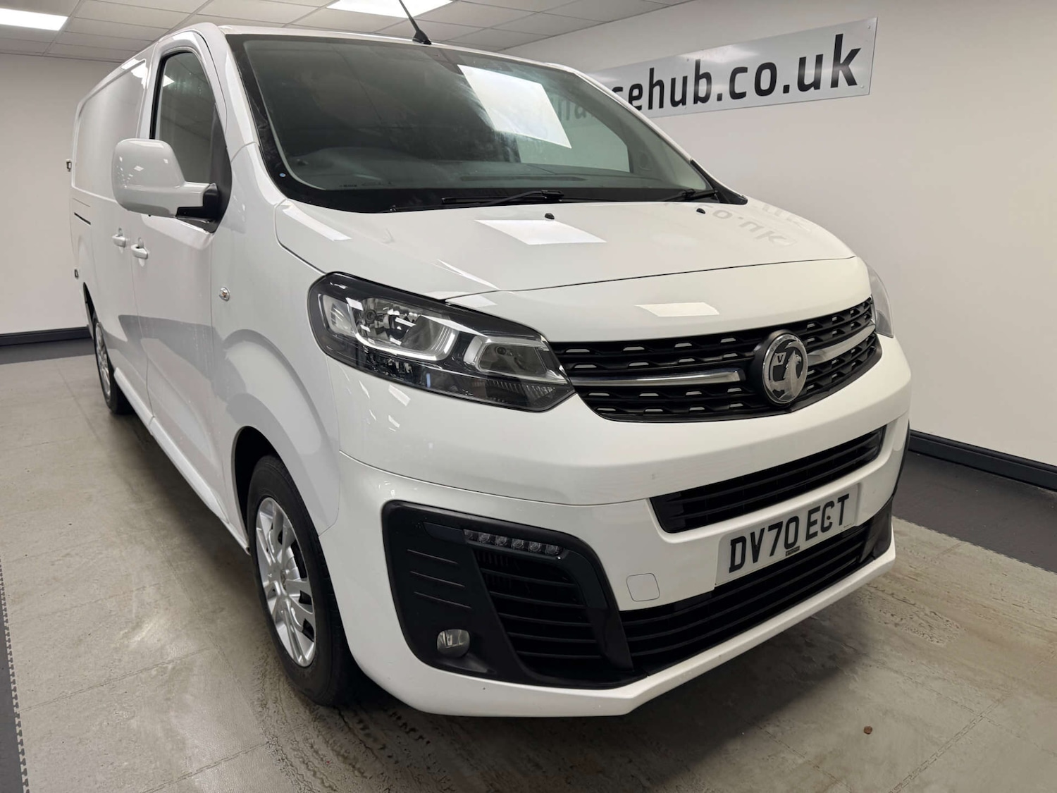 Used Vauxhall Vivaro 2020 for sale - 77368111: Photo 4