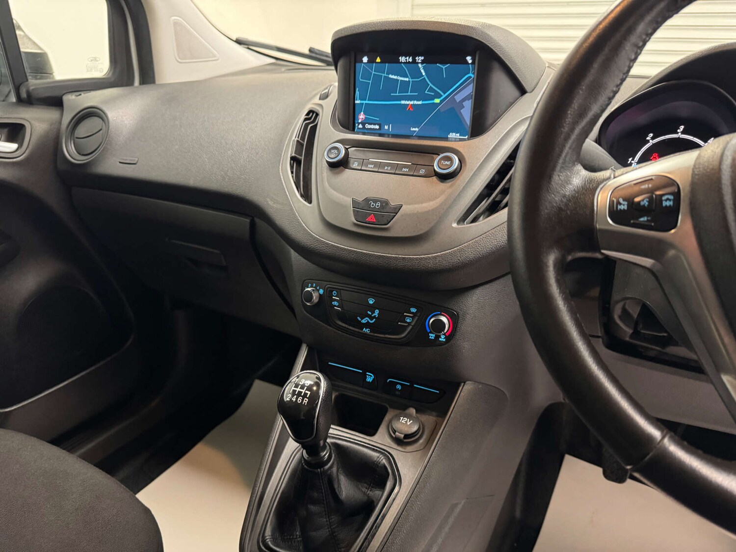 Used Ford Transit Courier 2020 for sale - 77744442: Photo 14