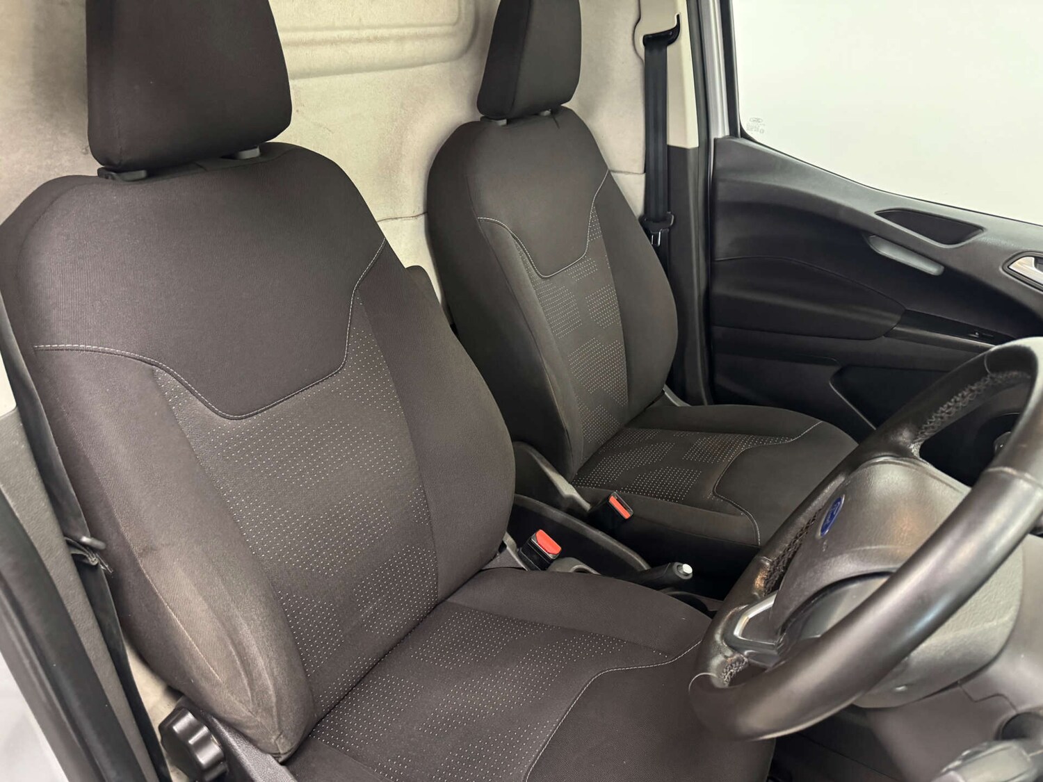 Used Ford Transit Courier 2020 for sale - 77744442: Photo 34