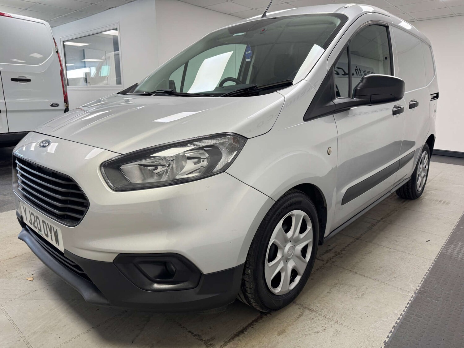 Used Ford Transit Courier 2020 for sale - 77744442: Photo 6