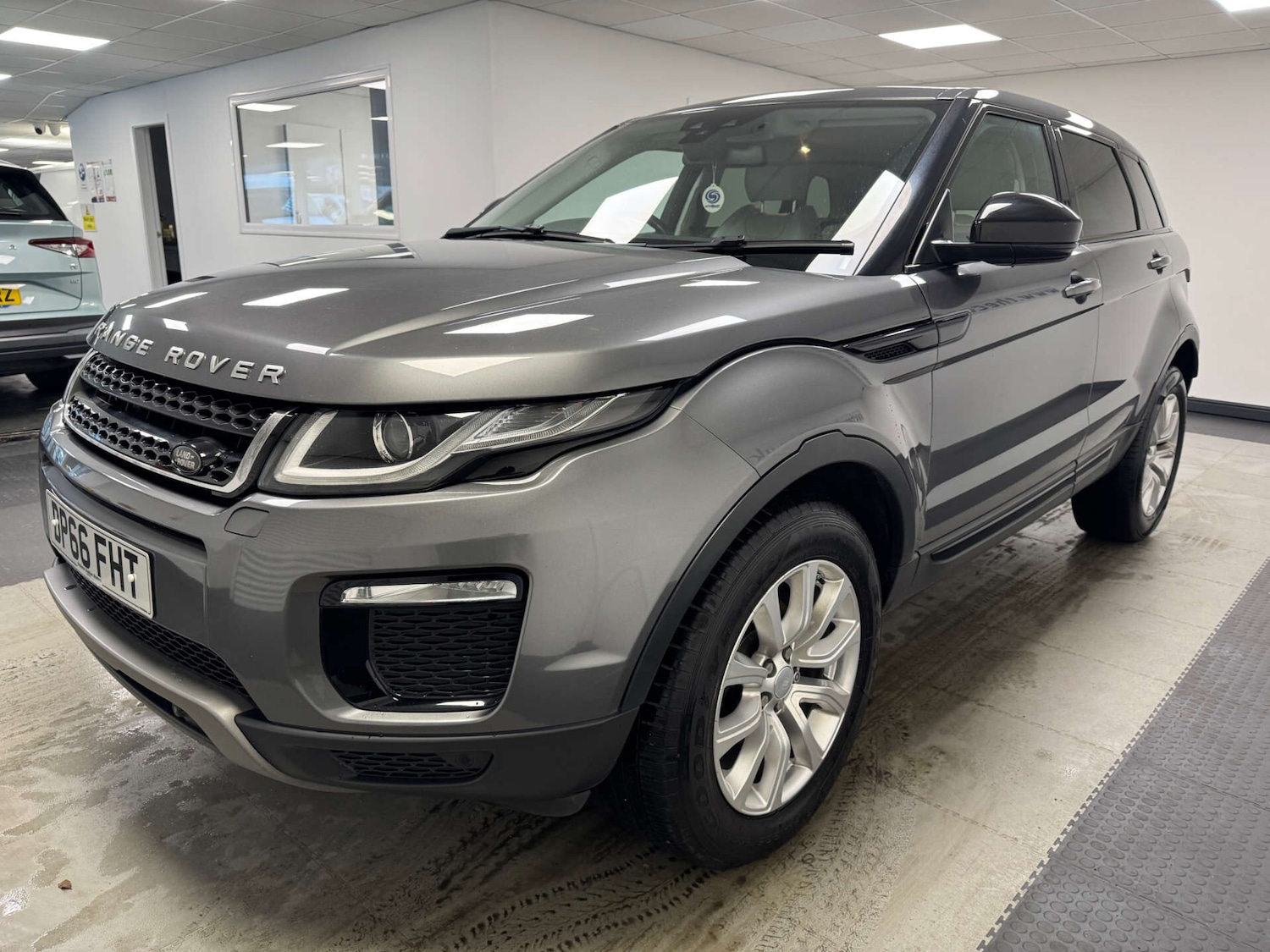 Used Land Rover Range Rover Evoque 2017 for sale - 77368074: Photo 6