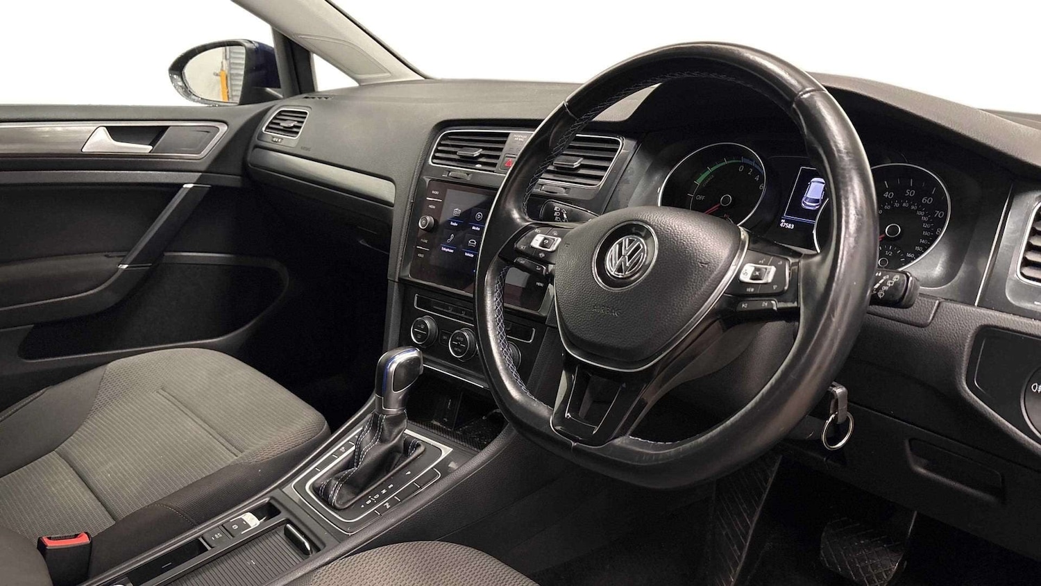 Used Volkswagen Golf 2019 for sale - 78190750: Photo 5