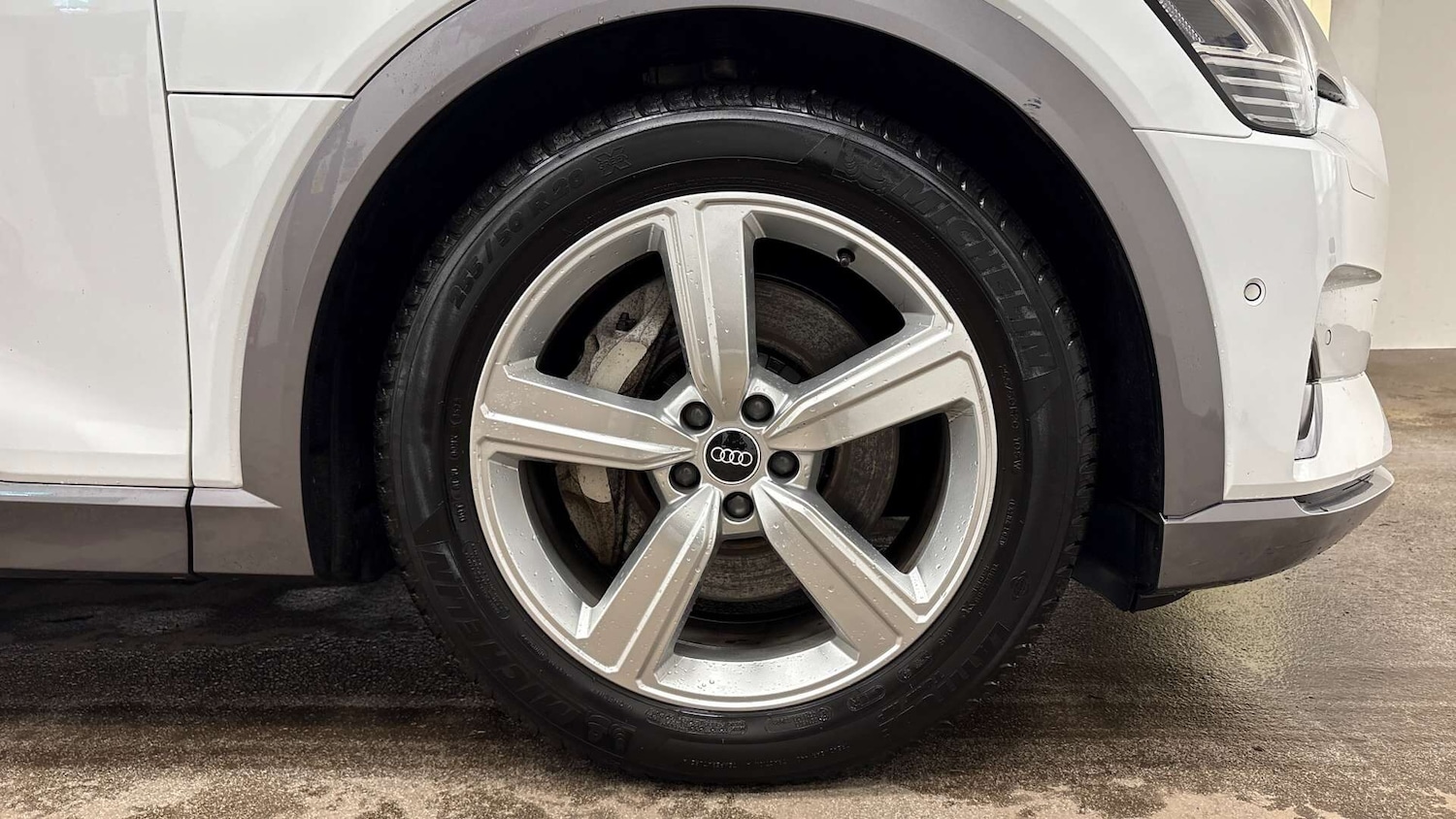 Used Audi e-tron 2021 for sale - 77272482: Photo 5