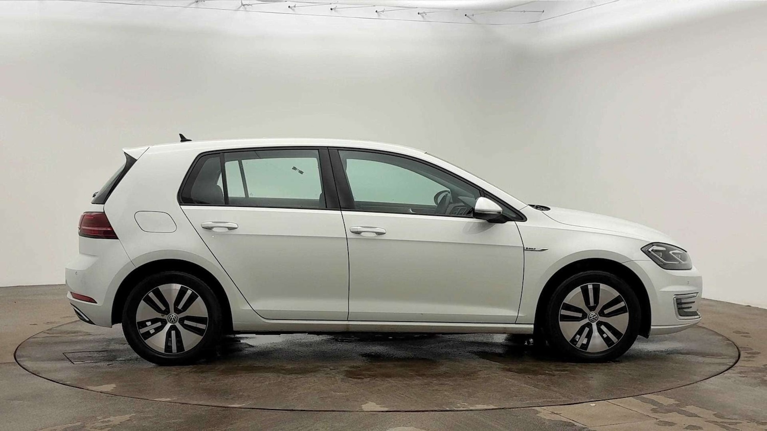 Used Volkswagen Golf 2019 for sale - 77335914: Photo 4