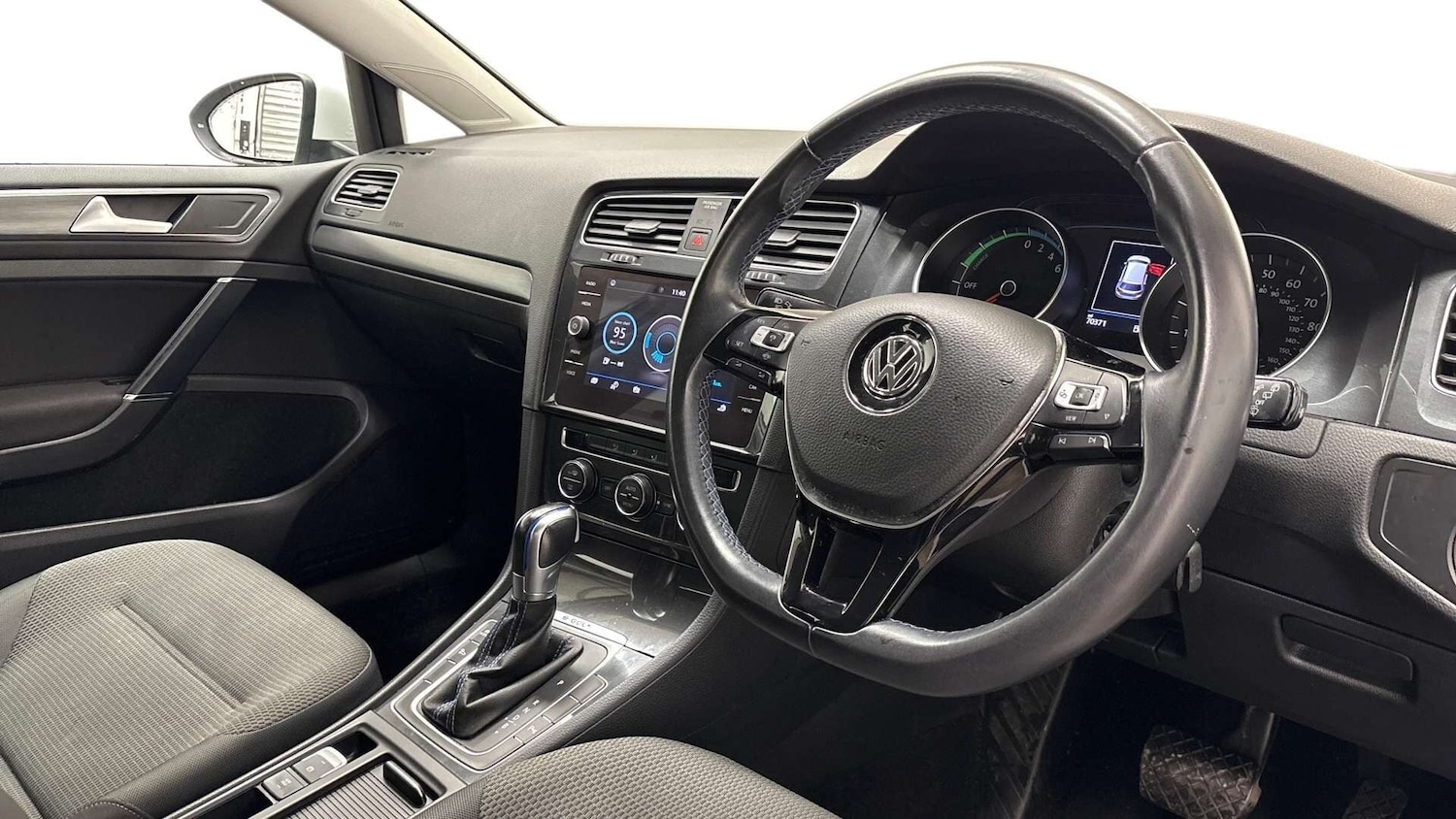 Used Volkswagen Golf 2019 for sale - 77335914: Photo 5