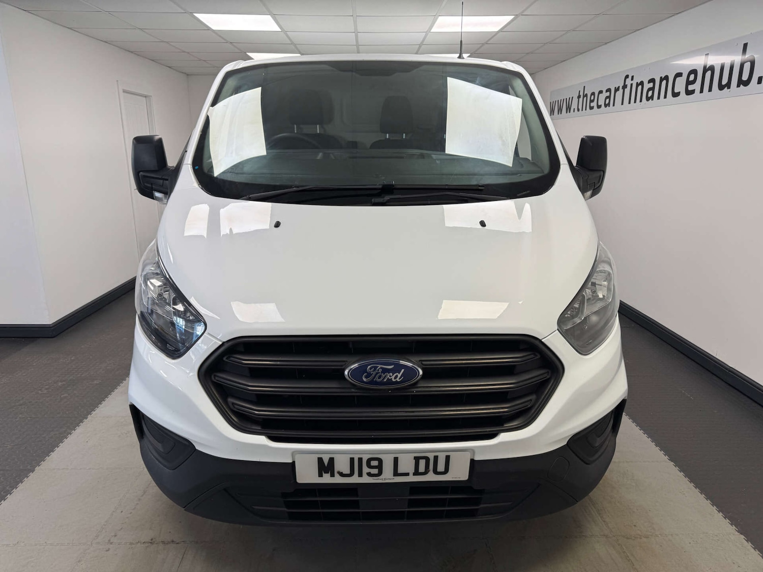 Used Ford Transit Custom 2019 for sale - 77931011: Photo 2