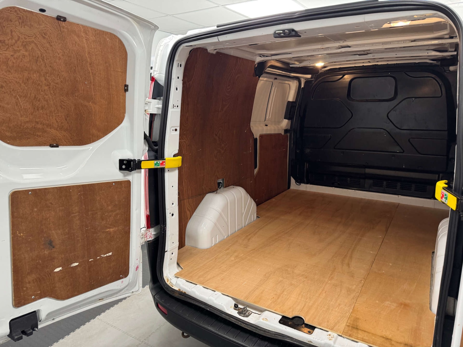 Used Ford Transit Custom 2019 for sale - 77931011: Photo 23