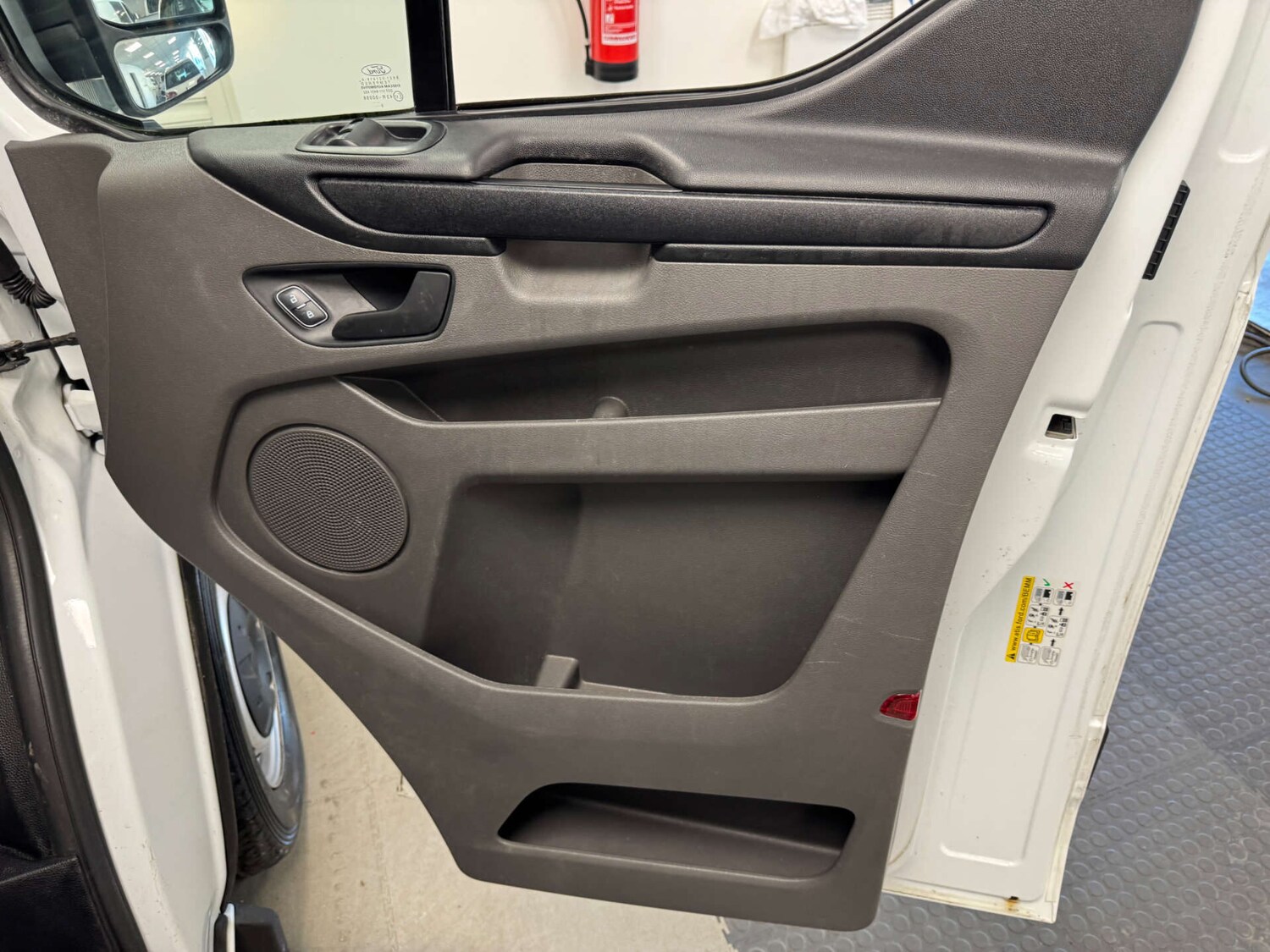 Used Ford Transit Custom 2019 for sale - 77931011: Photo 33