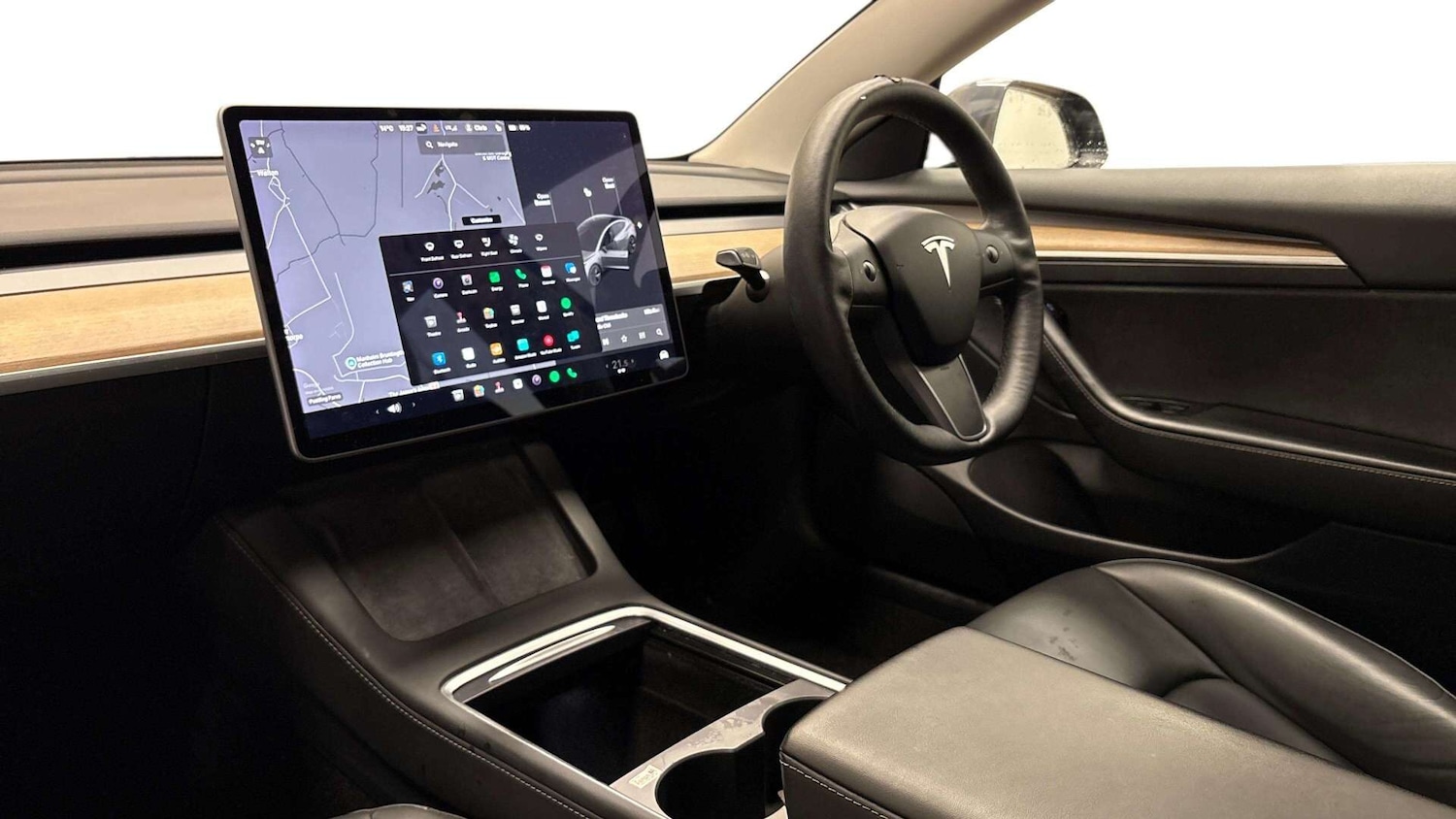 Used Tesla Model 3 2021 for sale - 77196549: Photo 2