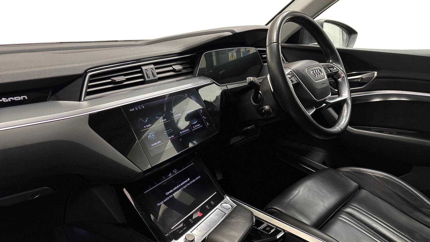 Used Audi e-tron 2020 for sale - 77901069: Photo 2