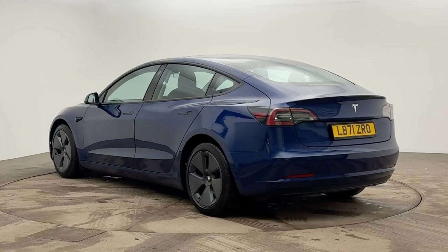 Used Tesla Model 3 2021 for sale - 77687446: Photo 3