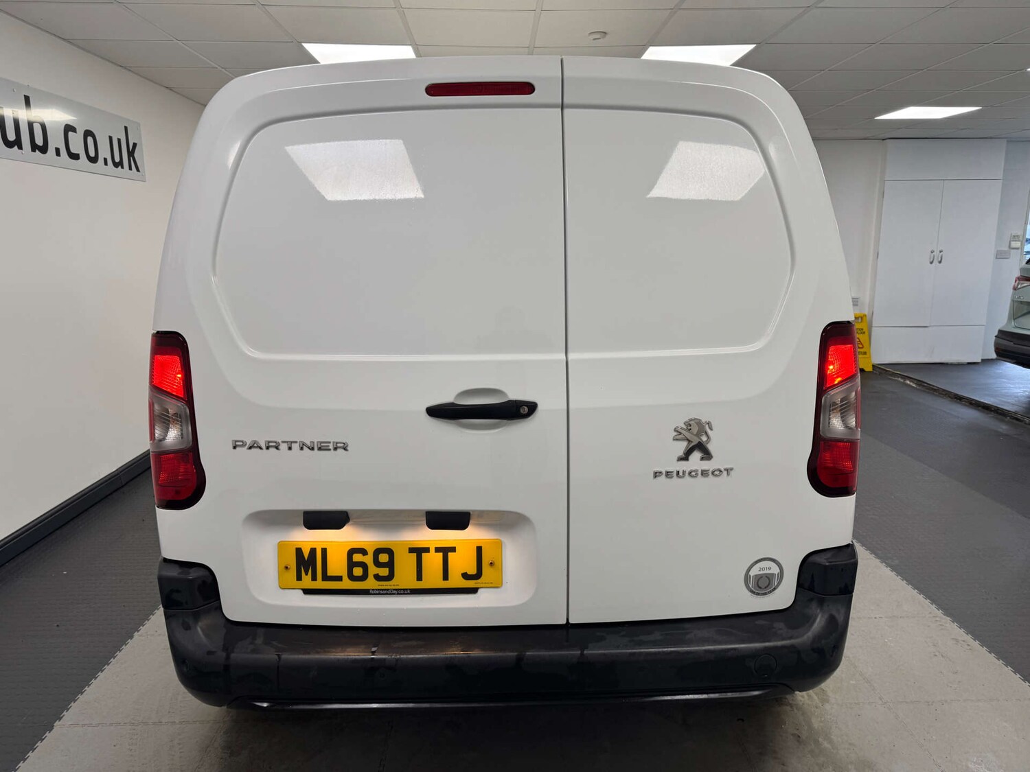 Used Peugeot Partner 2019 for sale - 77368104: Photo 23