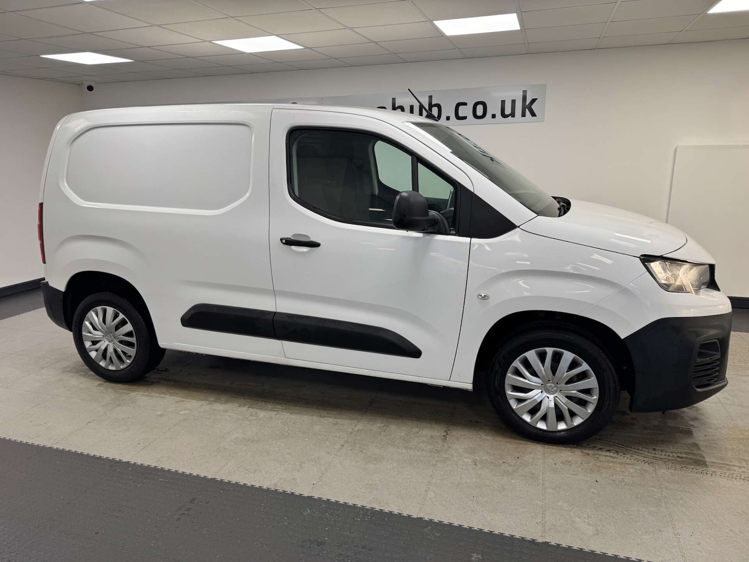 Used Peugeot Partner 2019 for sale - 77368104: Photo 29