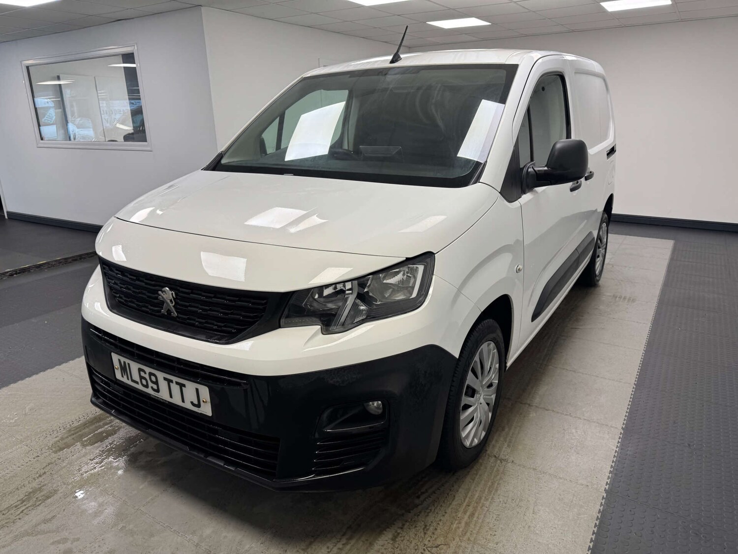 Used Peugeot Partner 2019 for sale - 77368104: Photo 5