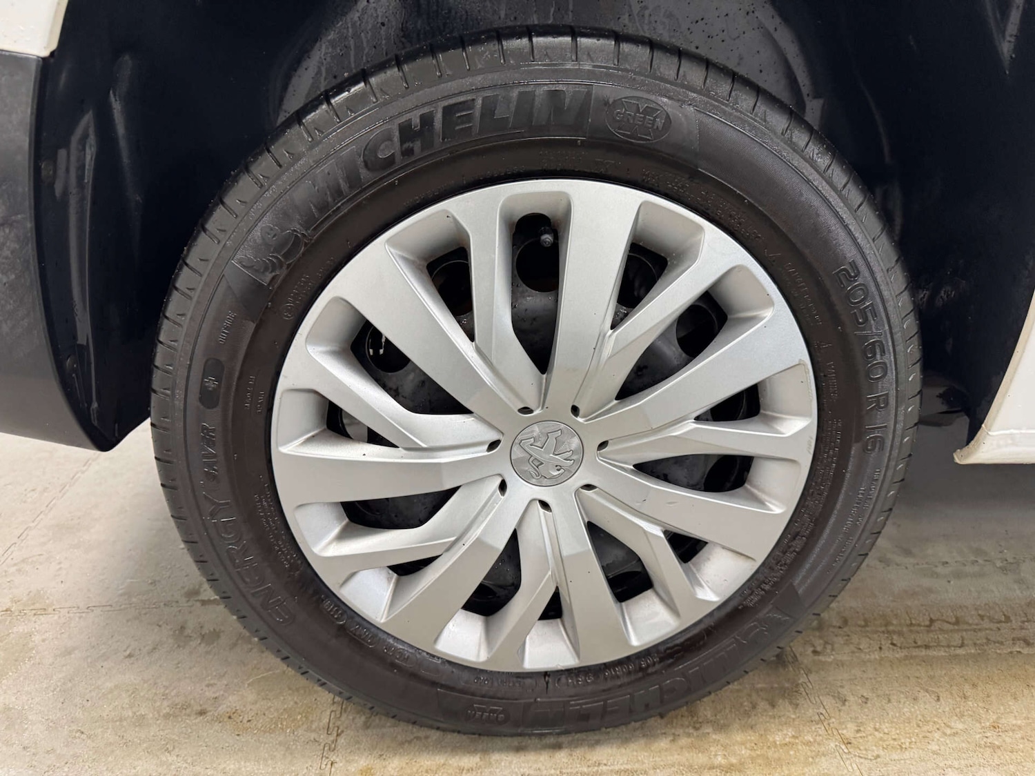 Used Peugeot Partner 2019 for sale - 77368104: Photo 9