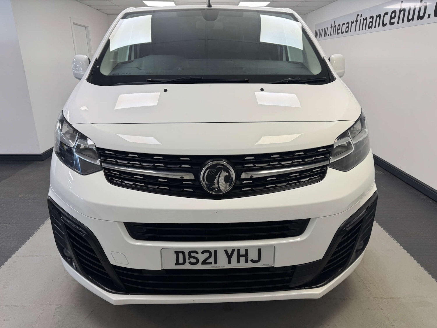 Used Vauxhall Vivaro 2021 for sale - 78111890: Photo 2