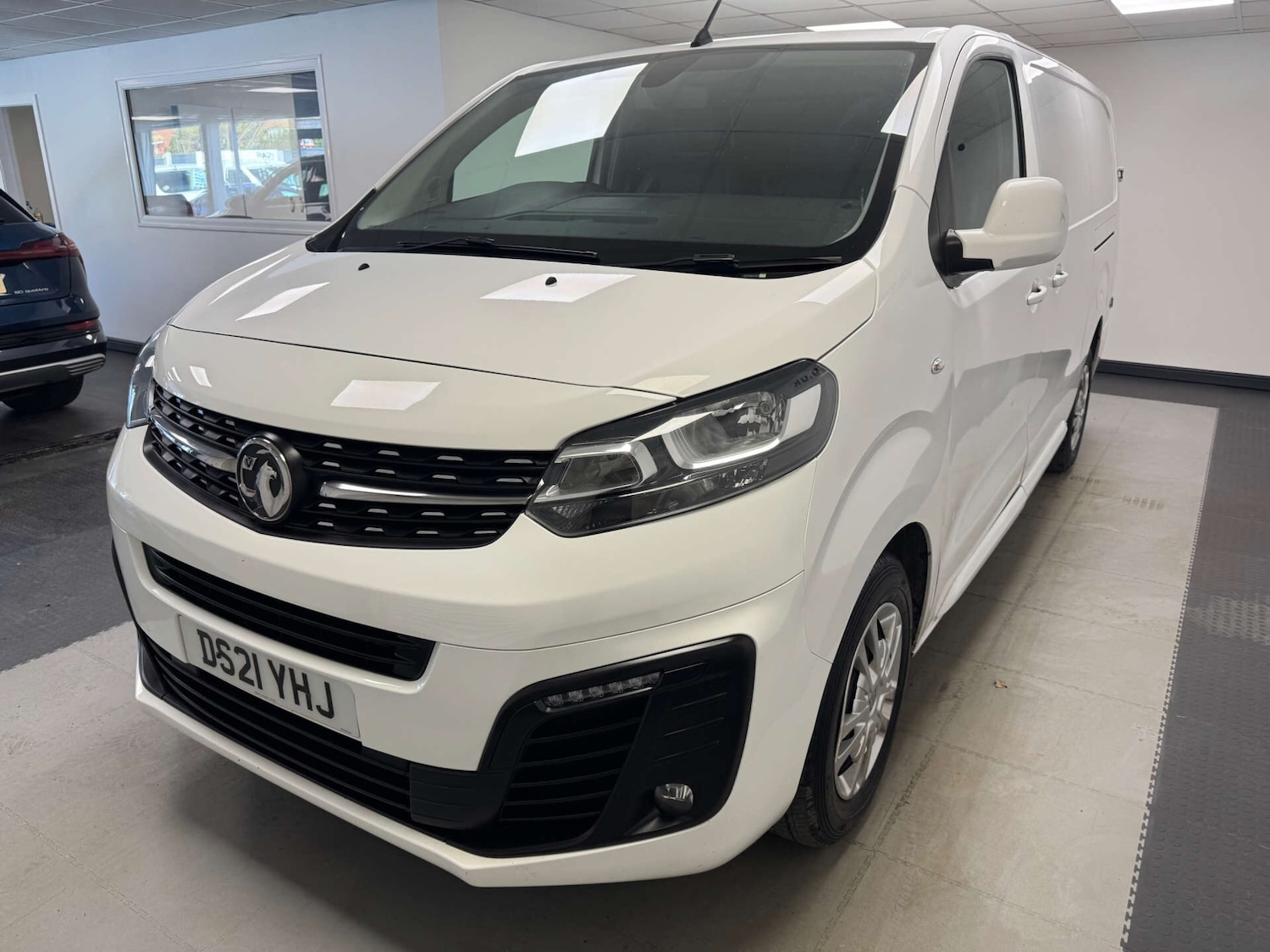 Used Vauxhall Vivaro 2021 for sale - 78111890: Photo 5
