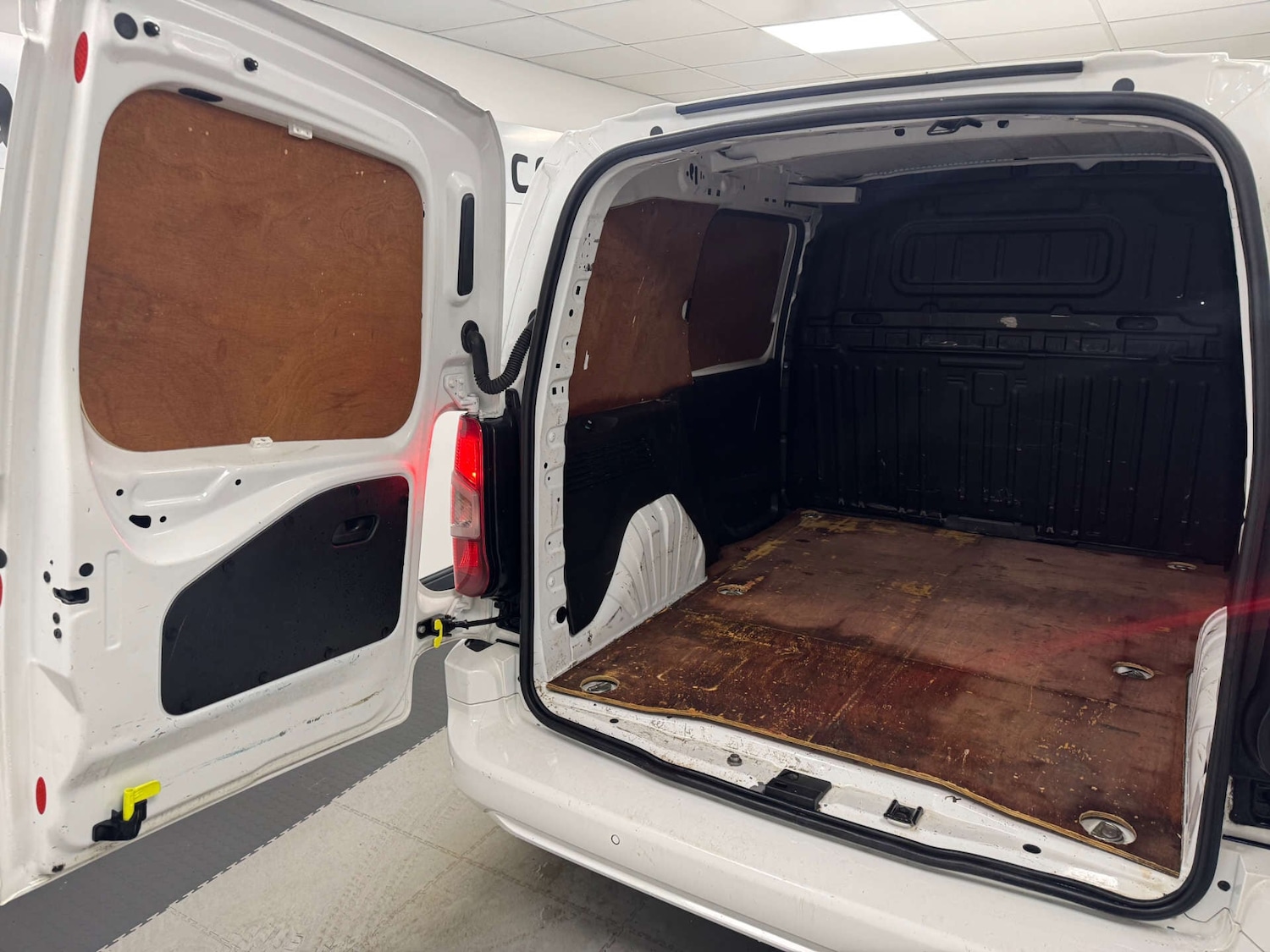 Used Vauxhall Combo 2020 for sale - 77375904: Photo 24