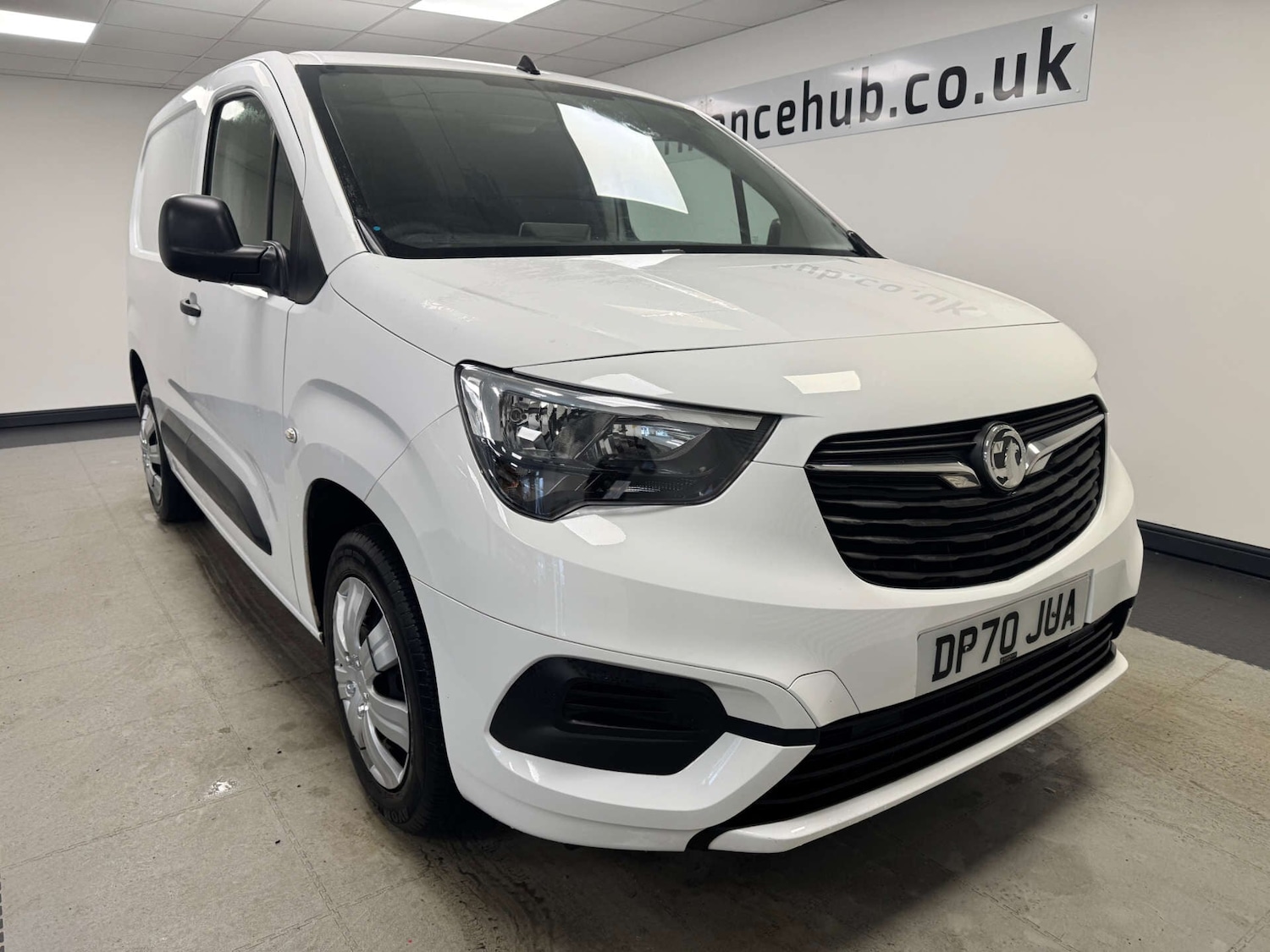 Used Vauxhall Combo 2020 for sale - 77375904: Photo 4