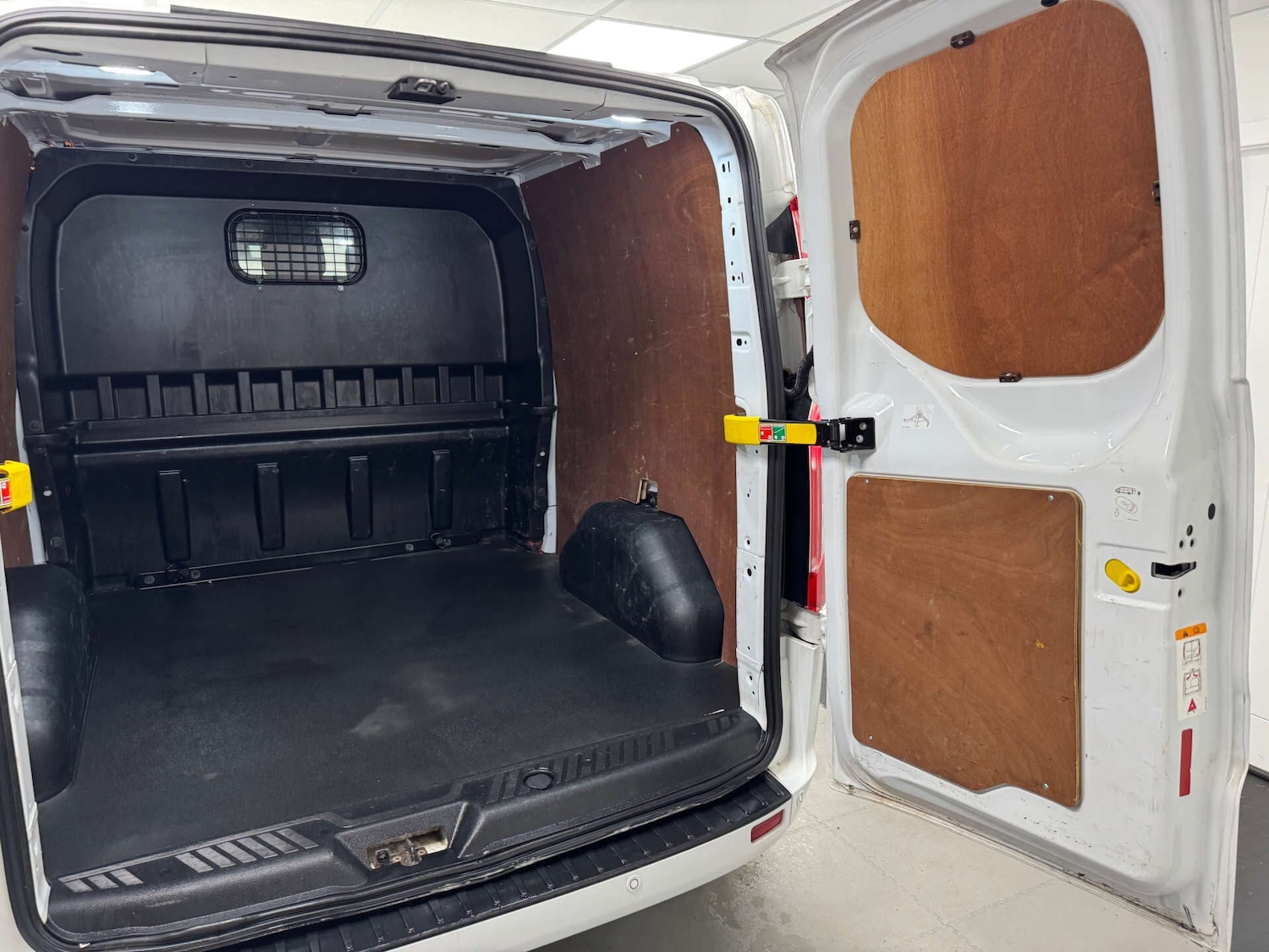 Used Ford Transit Custom 2022 for sale - 77145120: Photo 27