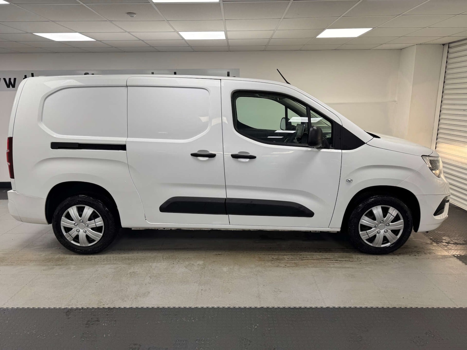 Used Vauxhall Combo 2021 for sale - 77145118: Photo 28