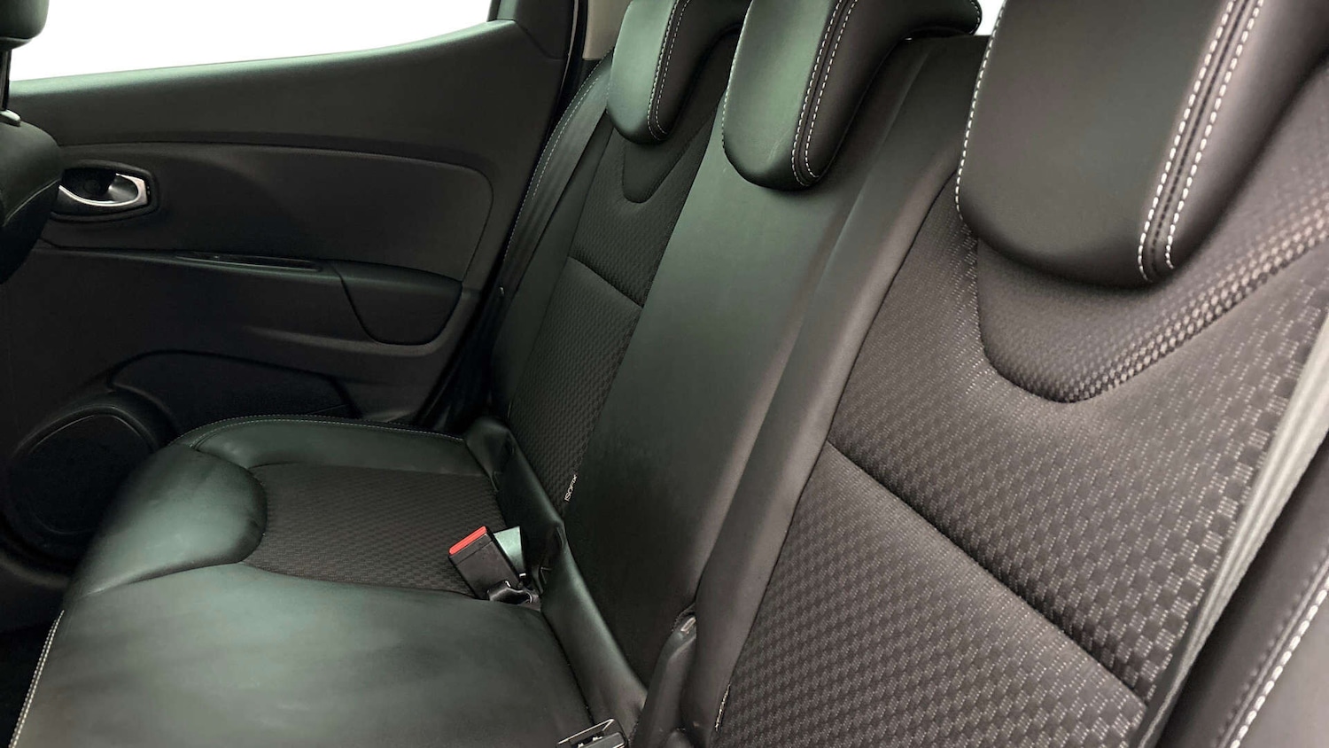 Used Renault Clio 2019 for sale - 77764149: Photo 7