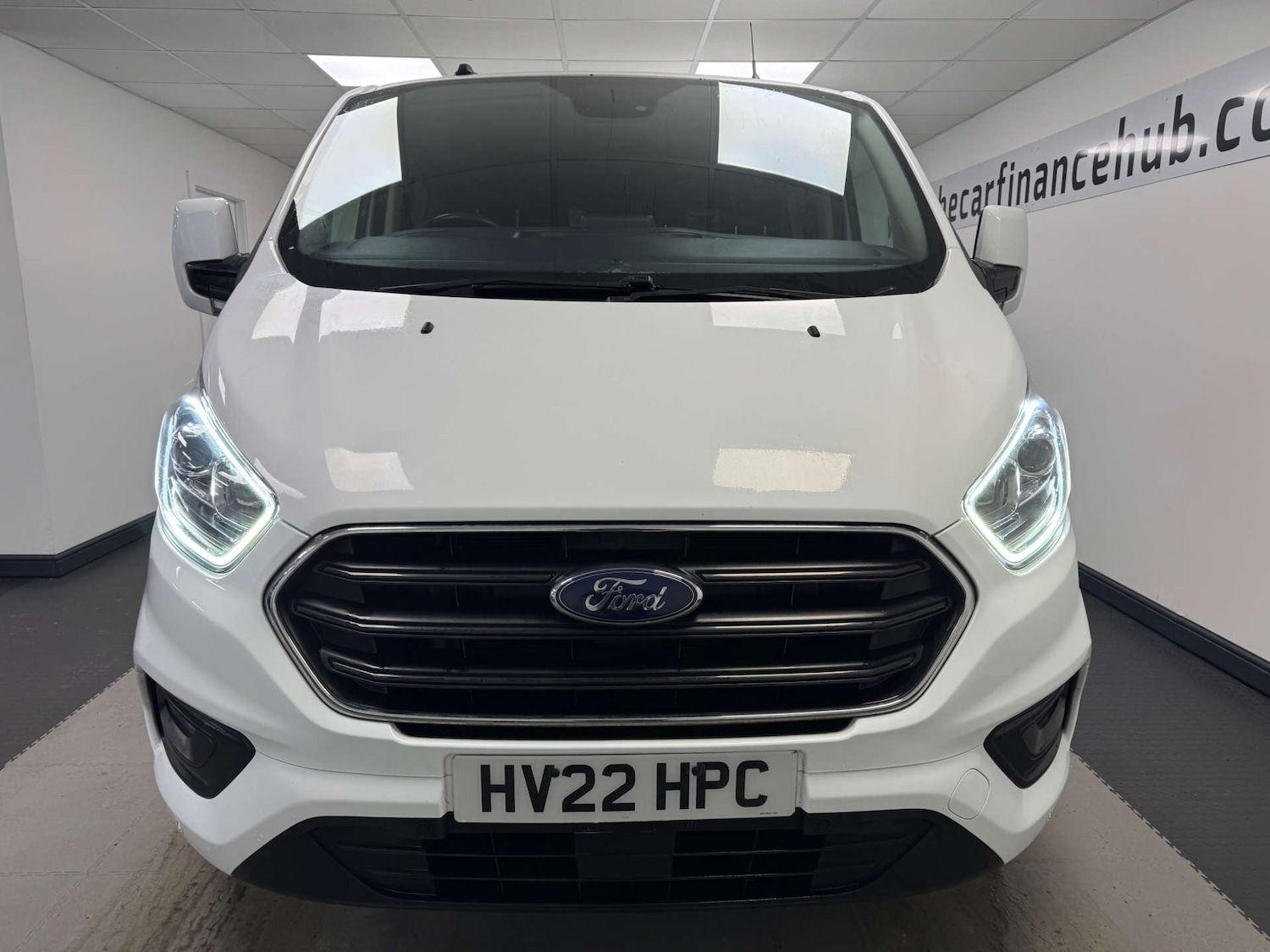 Used Ford Transit Custom 2022 for sale - 77145117: Photo 2