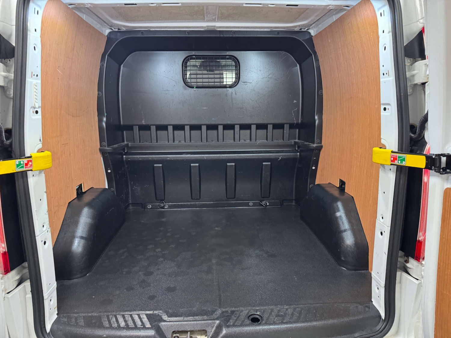 Used Ford Transit Custom 2022 for sale - 77145117: Photo 24