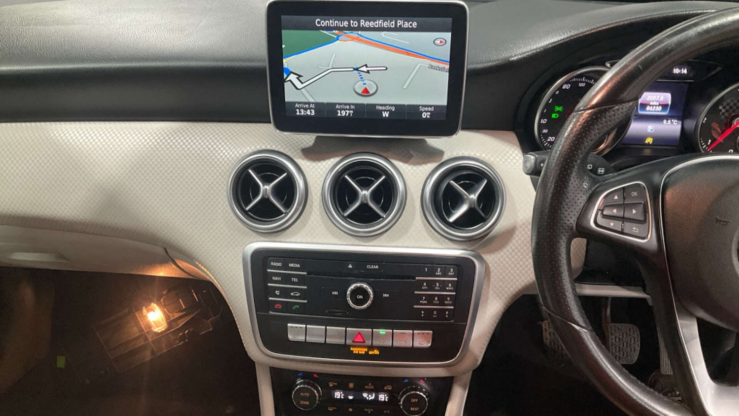 Used Mercedes-Benz A-Class 2016 for sale - 77931007: Photo 9