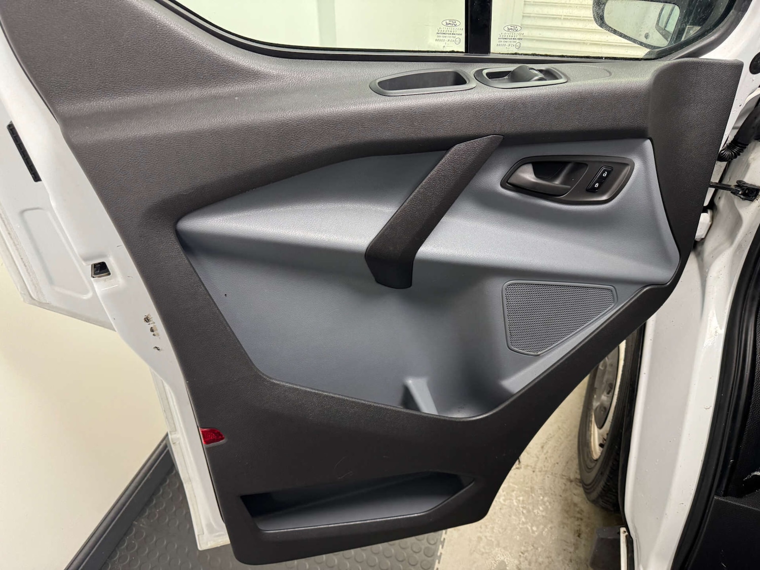 Used Ford Transit Custom 2017 for sale - 77716301: Photo 19