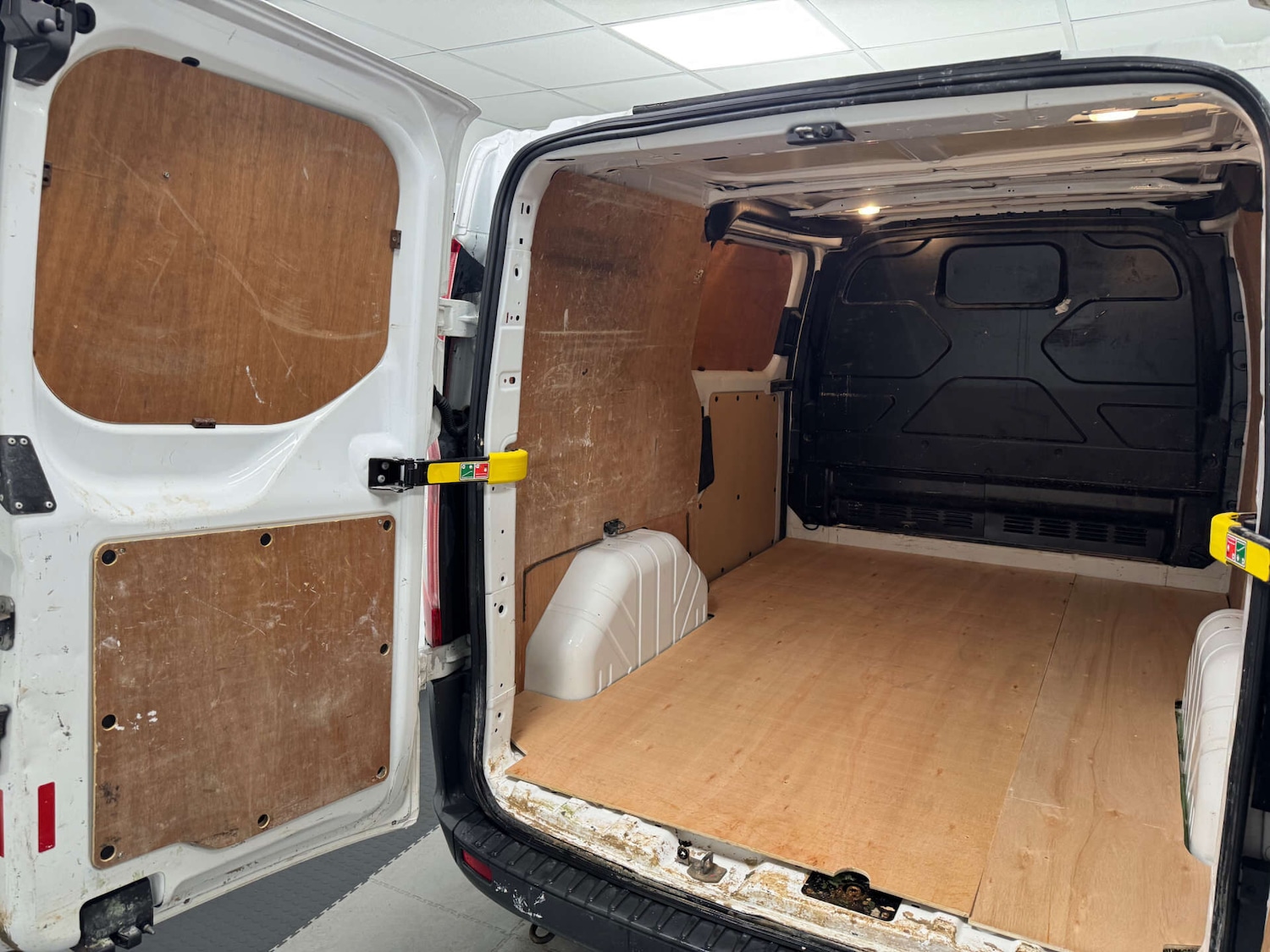 Used Ford Transit Custom 2017 for sale - 77716301: Photo 25