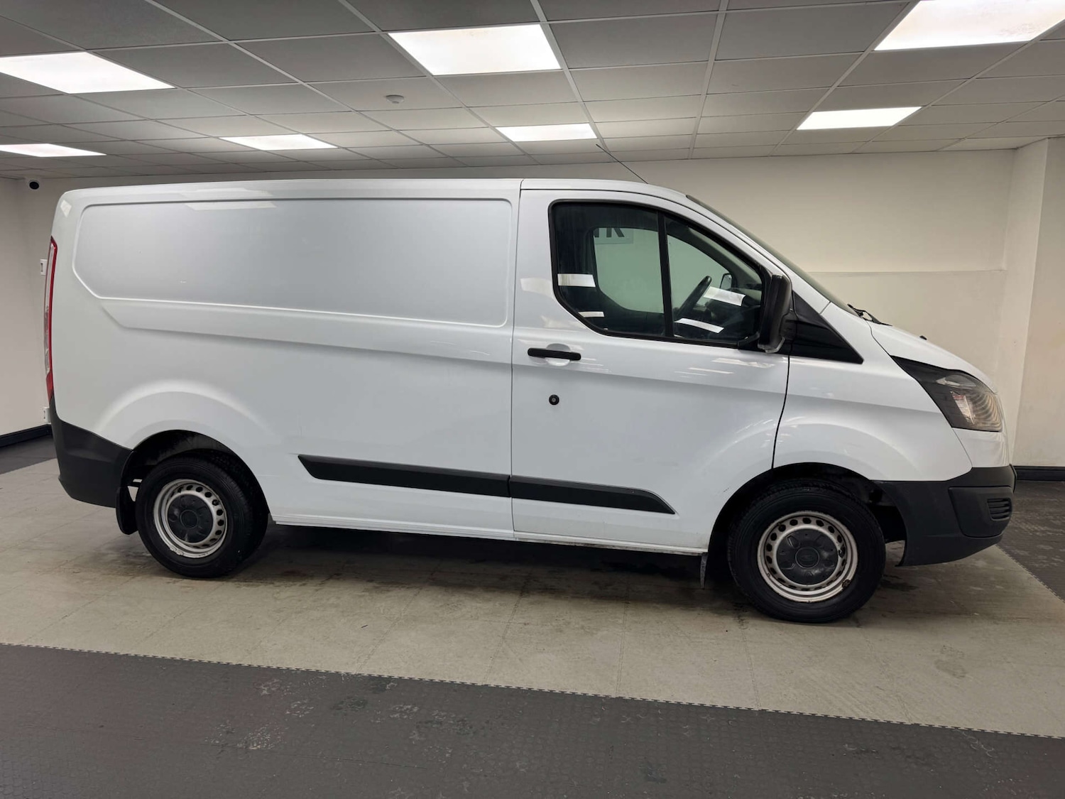 Used Ford Transit Custom 2017 for sale - 77716301: Photo 30