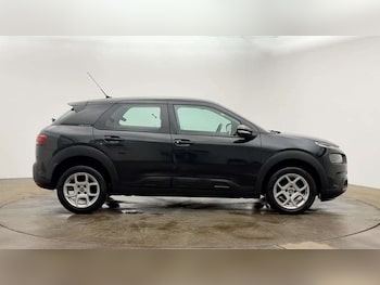 Used Citroen C4 Cactus 2018 for sale - 77589885: Photo